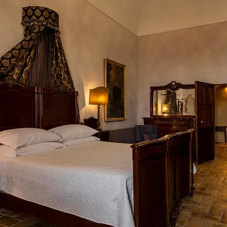 Castello Di Semivicoli 컨트리하우스