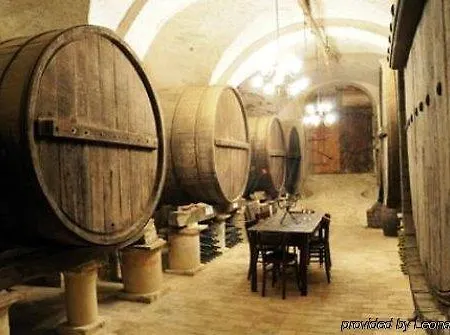 Castello Di Semivicoli 컨트리하우스