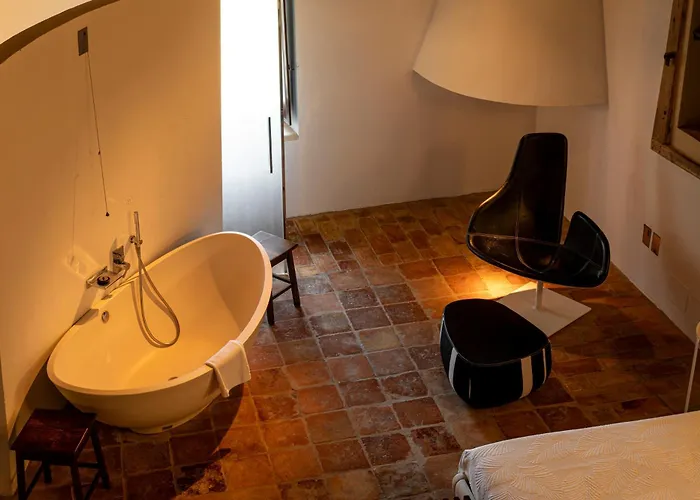 Castello Di Semivicoli בית כפרי *