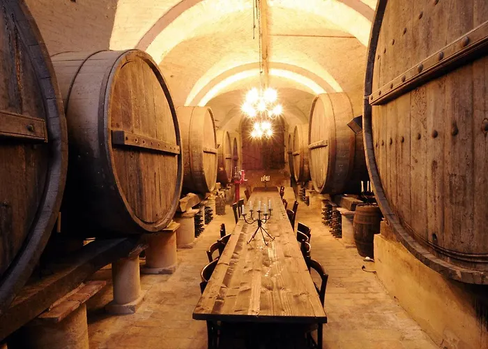 Castello Di Semivicoli 컨트리하우스