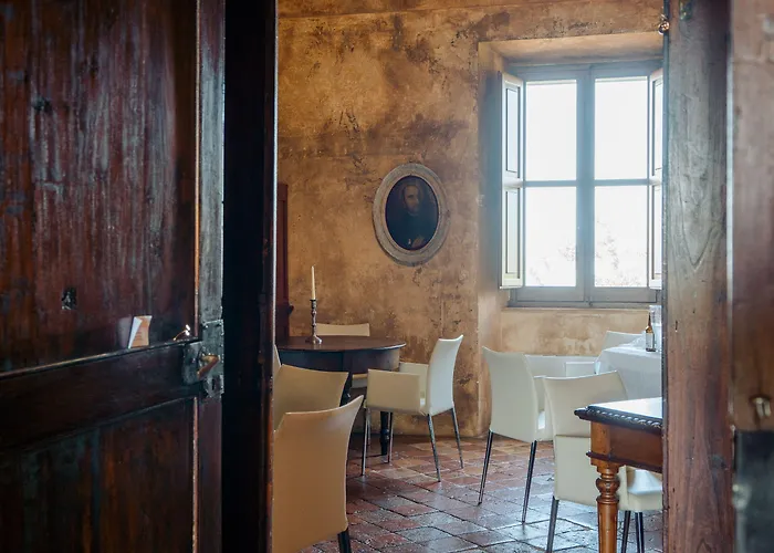 Castello Di Semivicoli 컨트리하우스 *