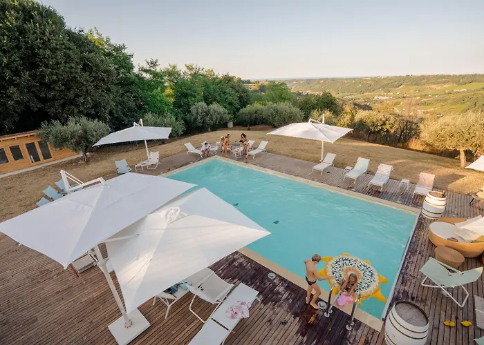 Castello Di Semivicoli בית כפרי *