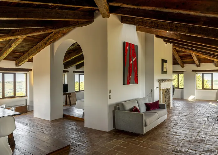 Castello Di Semivicoli בית כפרי